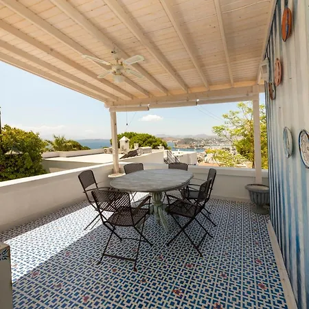 Βίλα Pleasant House With Splendid View In The Heart Of Bodrum
